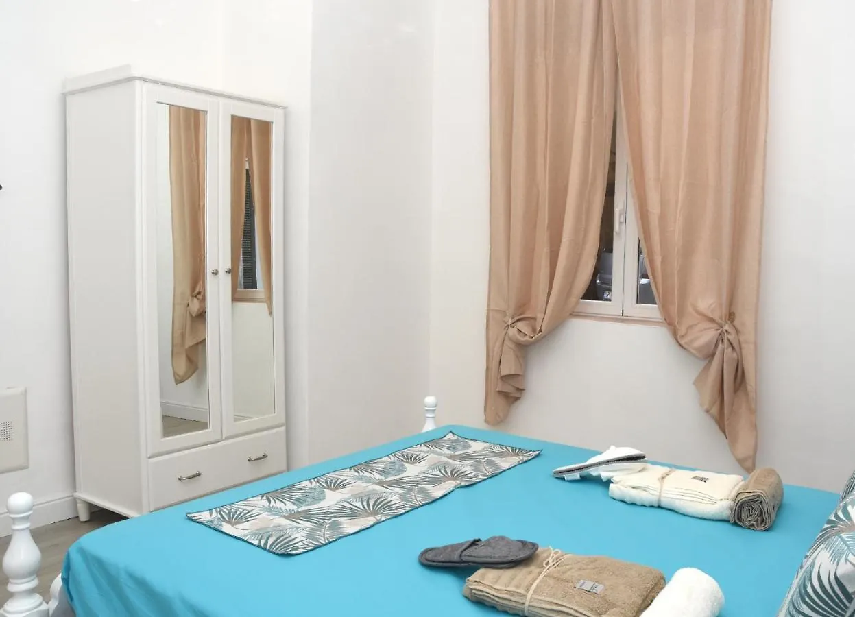 Apartment Paradise Lake Castro  Italien